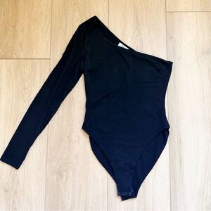 Tiger Mist Black One Shoulder Bodysuit